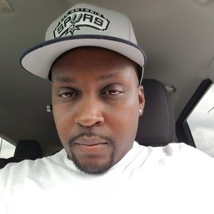 Meet your Posher, Aaron